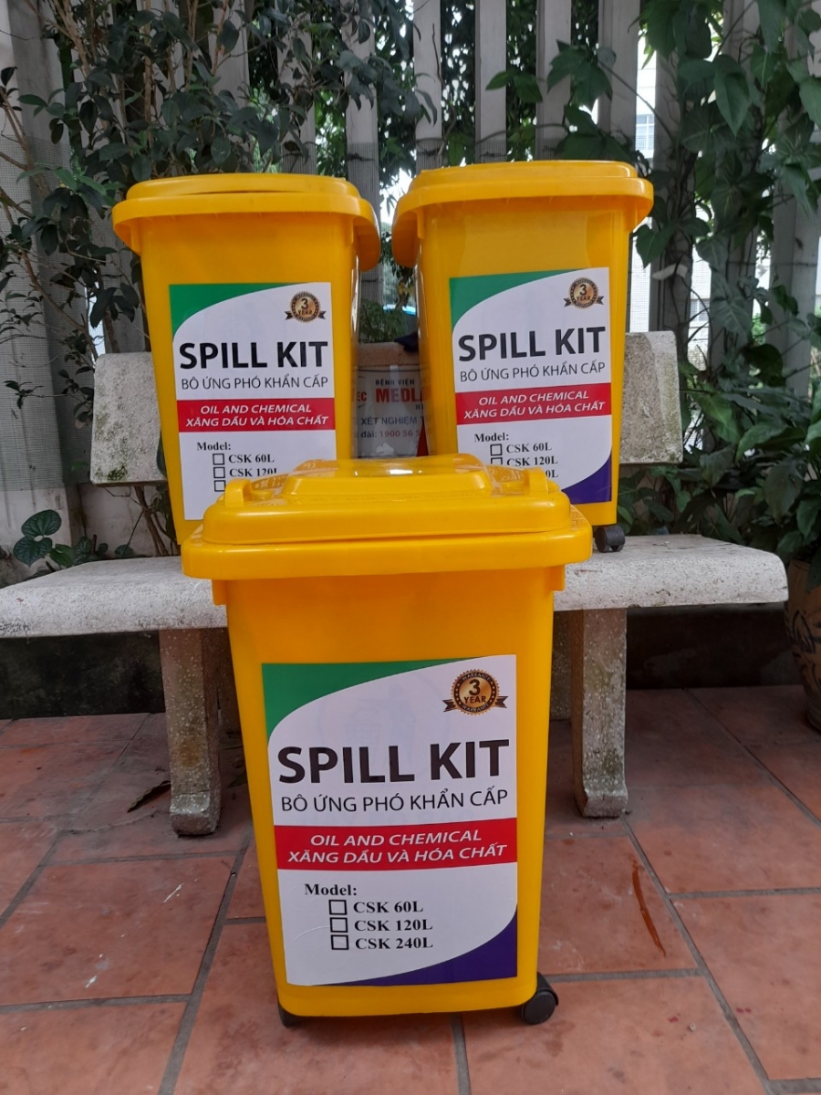 bộ ứng phó sự cố tràn dầu và hóa chất spill kit  240L